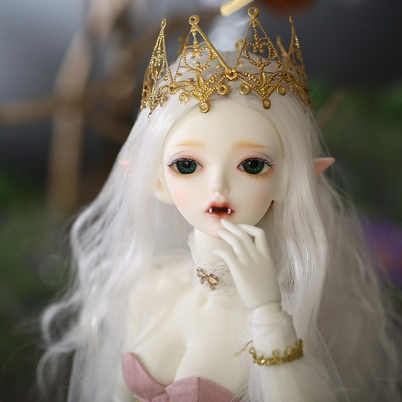 minifee doll
